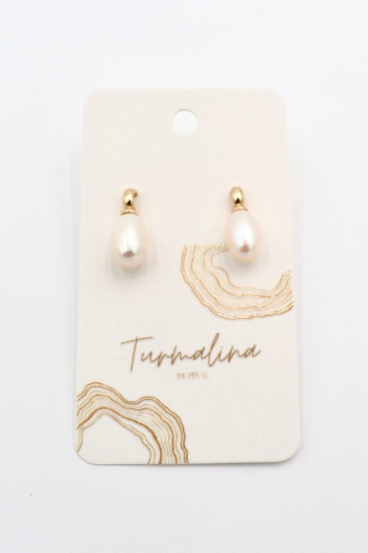 Adore Pearl Earrings